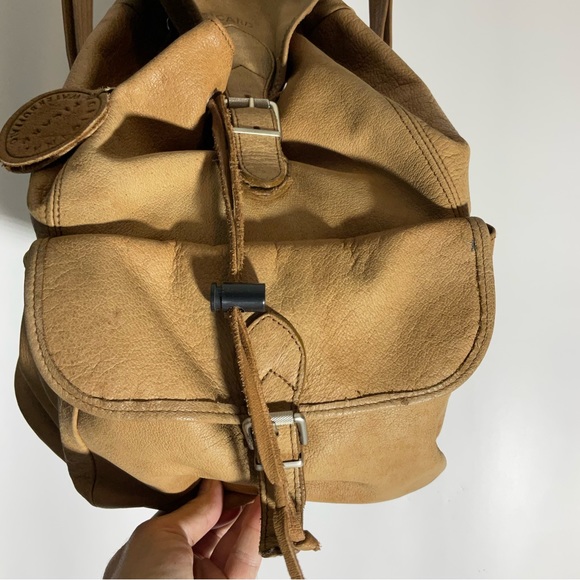 Picard Water Buffalo Leather Backpack w/LG Inside/Outside Buckle Closure pockets - Picture 8 of 16